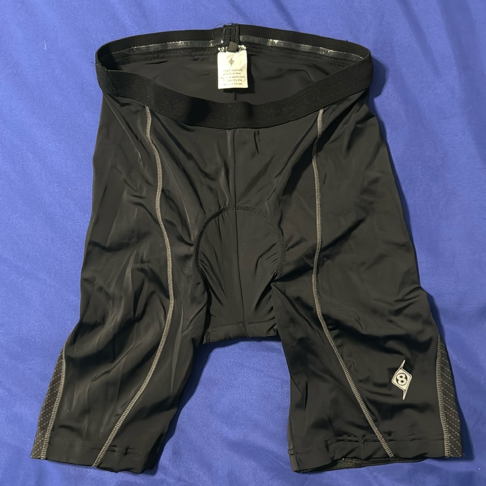 Men’s padded cycling shorts